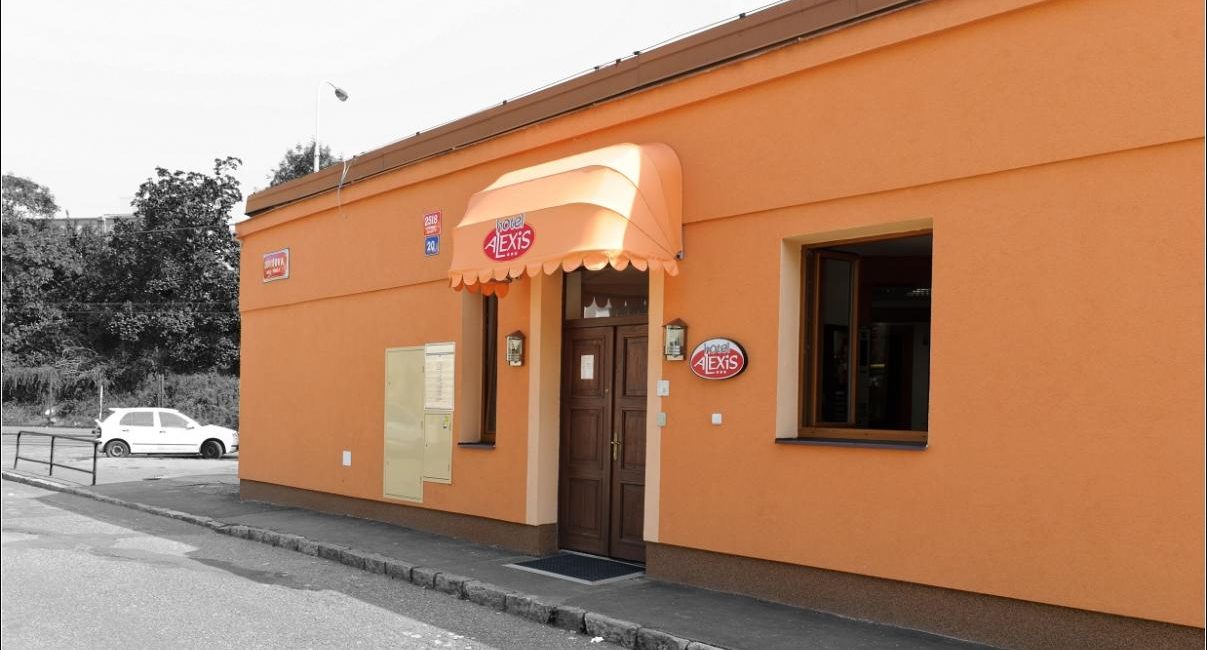 Budova a průčelí Hotelu Alexis*** Praha
